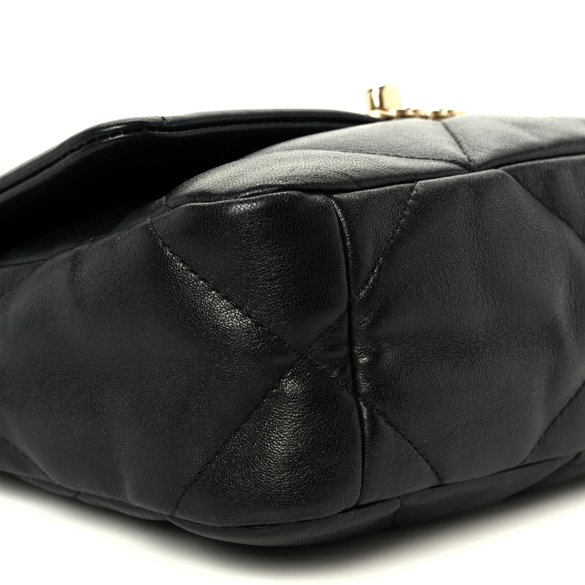Lambskin Quilted Medium Chanel 19 Flap Black