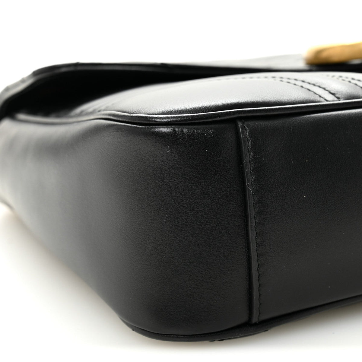 Calfskin Matelasse Medium GG Marmont Shoulder Bag Black