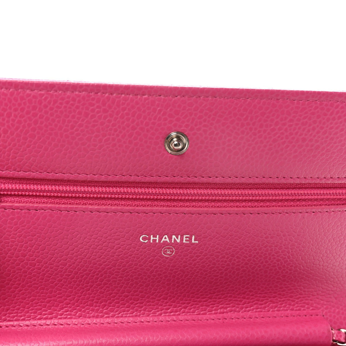 Caviar Quilted Wallet on Chain WOC Pink