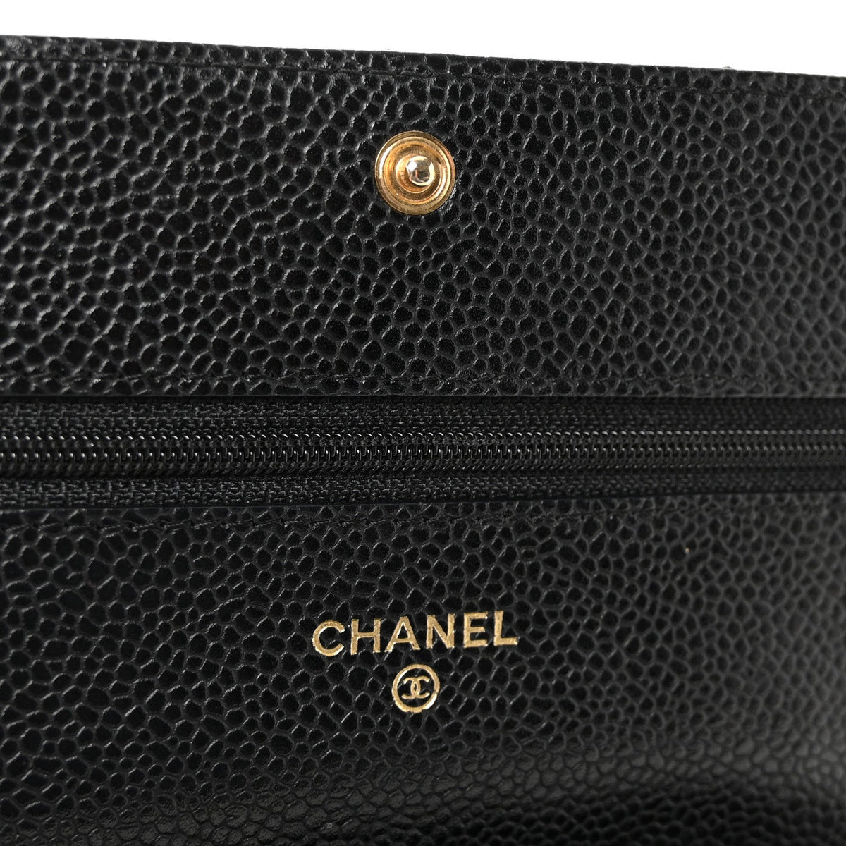 Caviar Quilted Wallet on Chain WOC Black