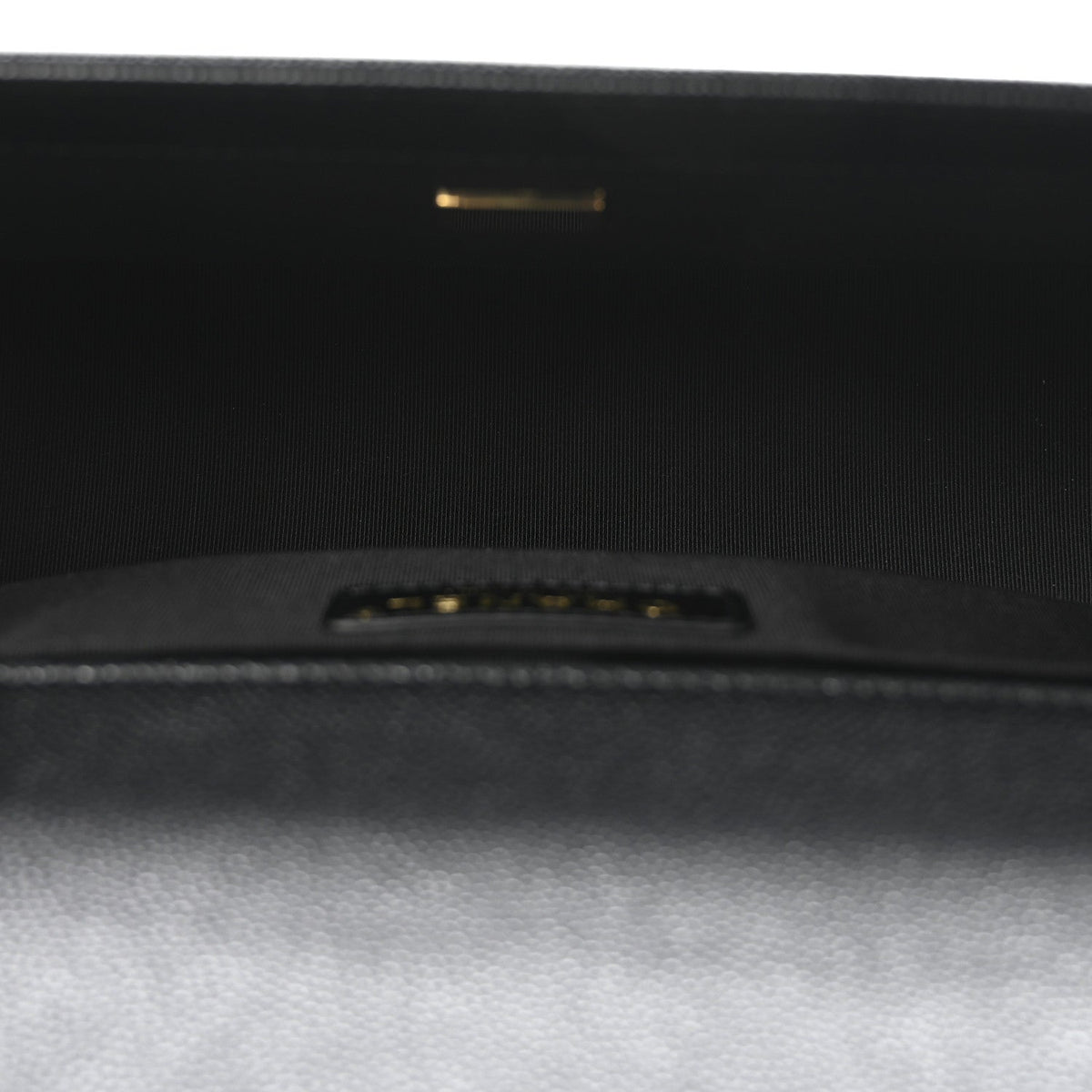 Caviar Quilted Medium Boy Flap Black