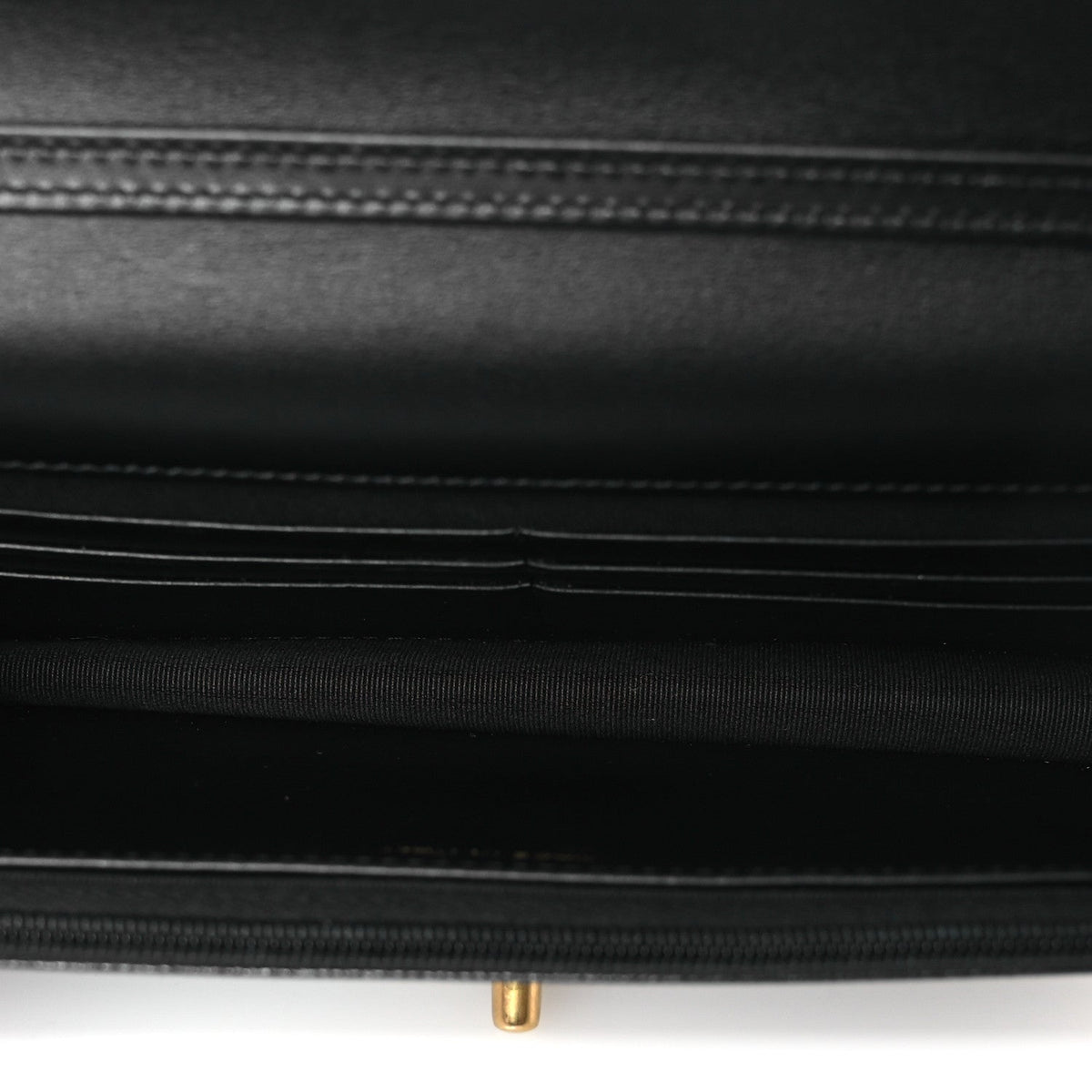 Pearly Caviar Quilted Fit For You Wallet On Chain WOC Black