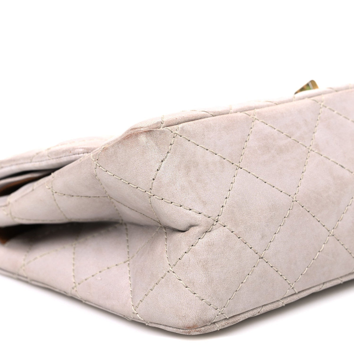 Aged Calfskin Quilted 2.55 Reissue 226 Flap Blanc Fonce