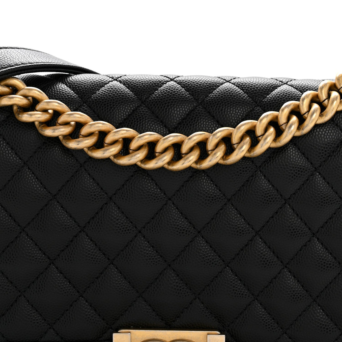 Caviar Quilted Medium Boy Flap Black