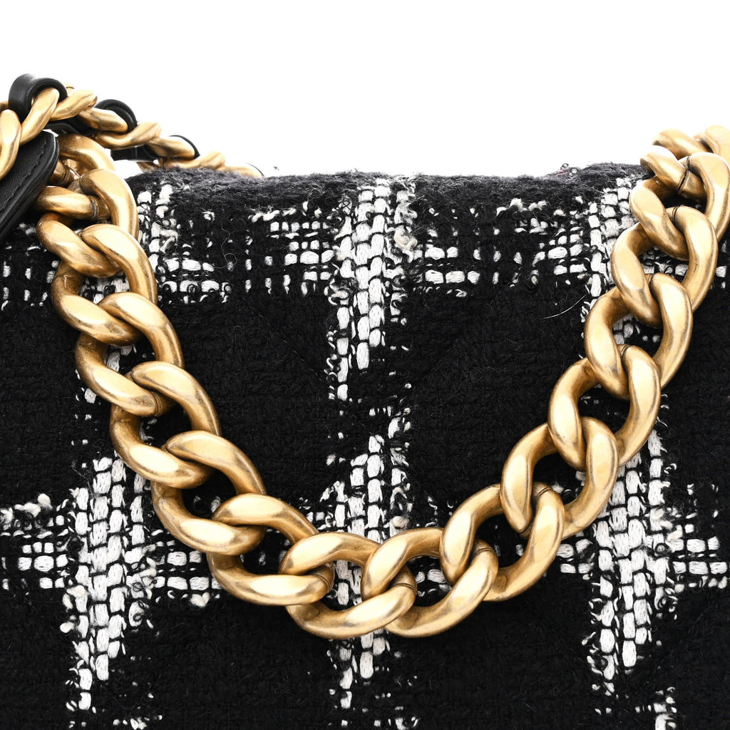 Tweed Quilted Maxi Chanel 19 Flap Black White