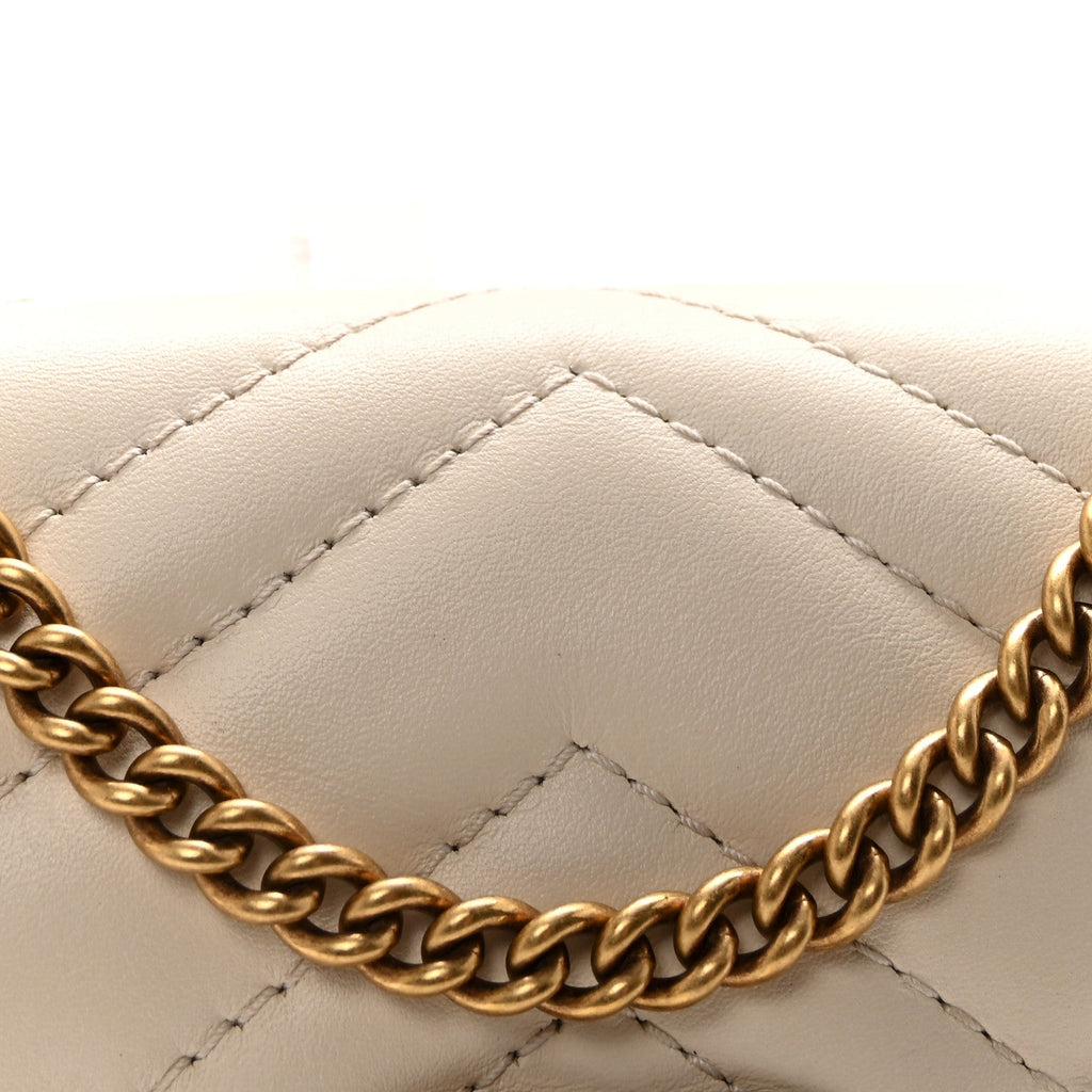 Calfskin Matelasse Super Mini GG Marmont Shoulder Bag White