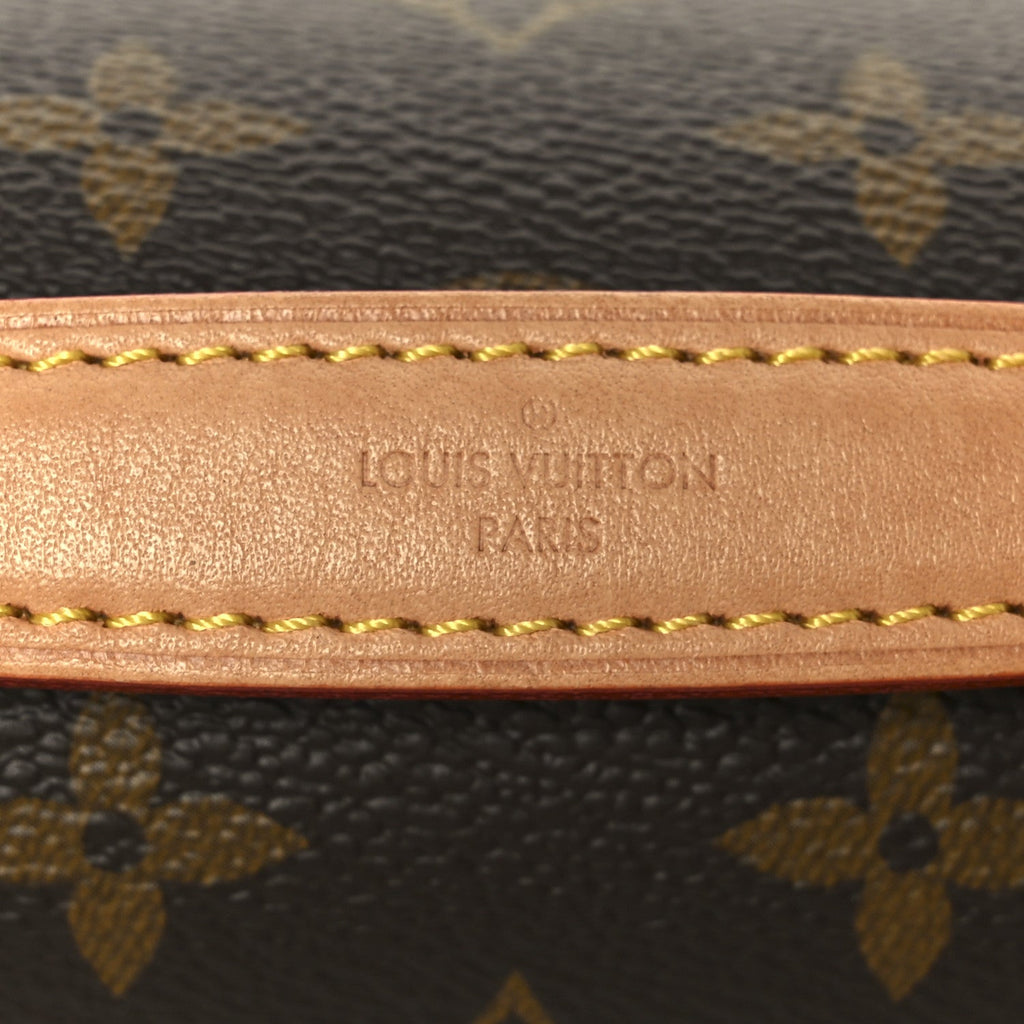 Monogram Pochette Metis East West