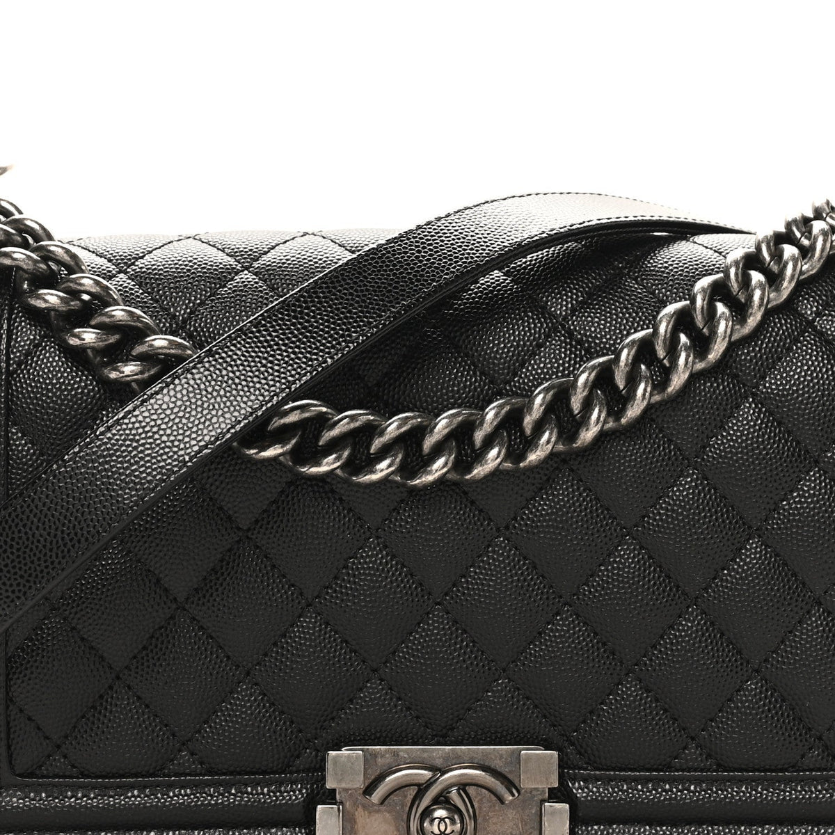 Caviar Quilted Medium Boy Flap Black