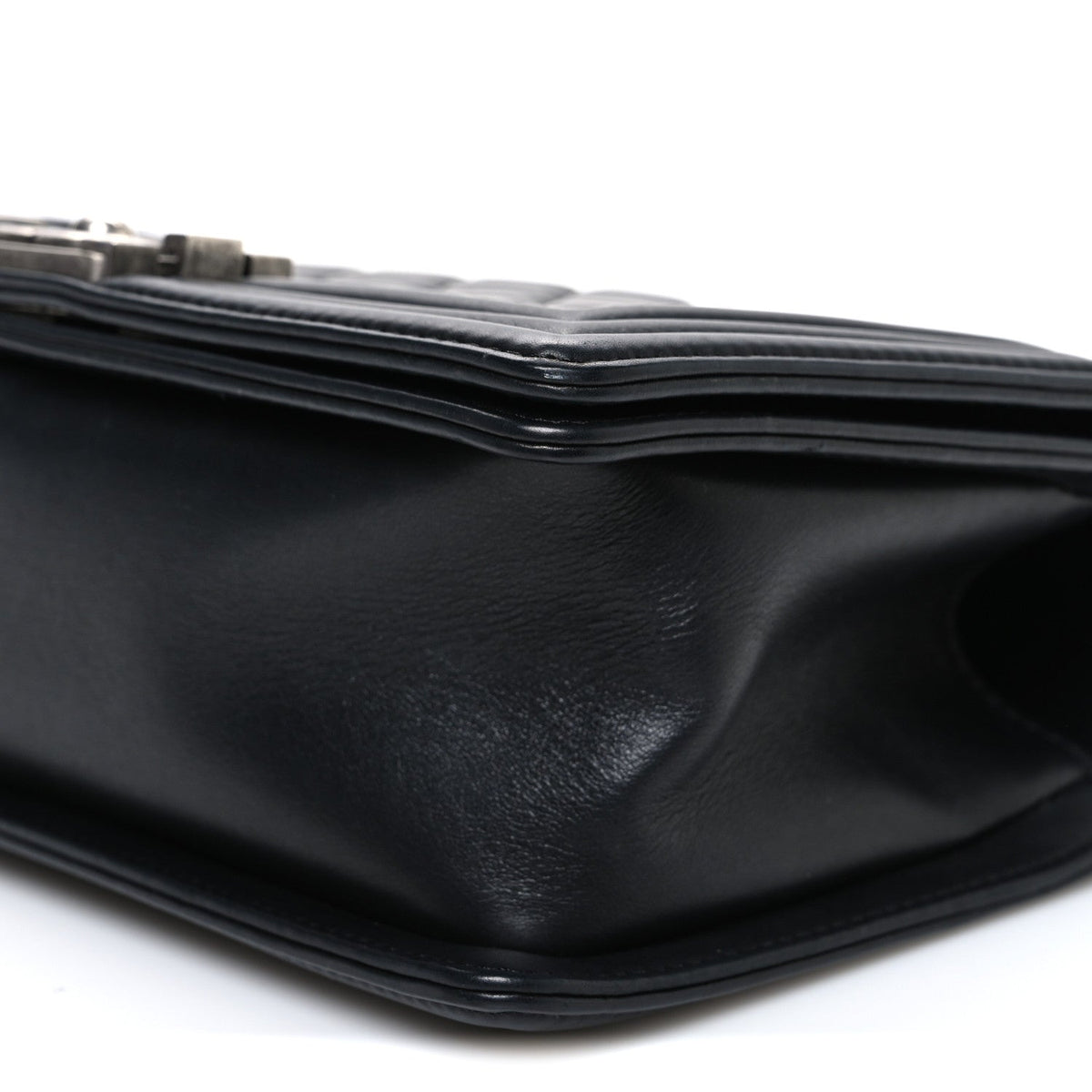 Lambskin Quilted Medium Boy Flap Black