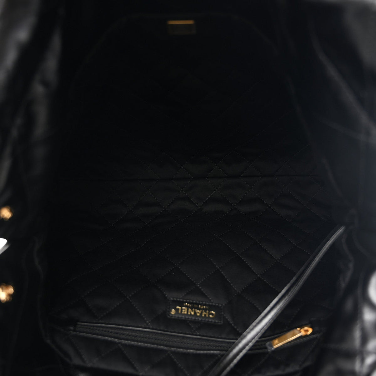 Shiny Calfskin Quilted Chanel 22 Black