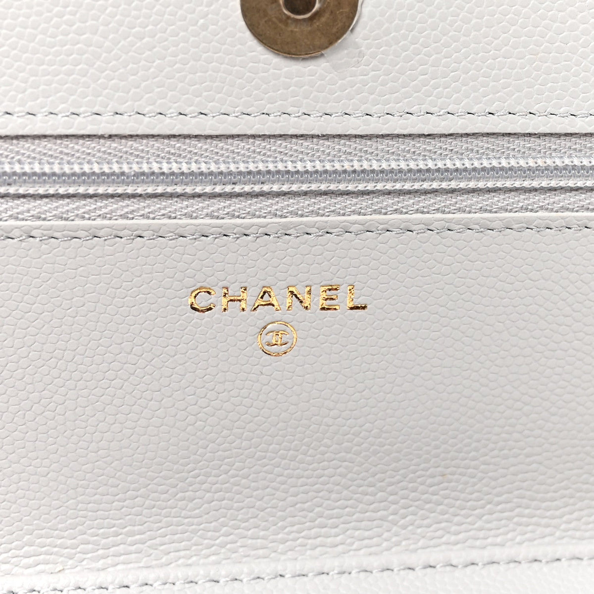Caviar Quilted Textured CC Wallet on Chain WOC Grey