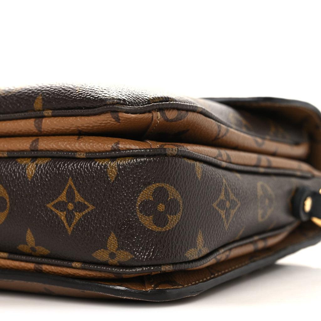 Reverse Monogram Pochette Metis