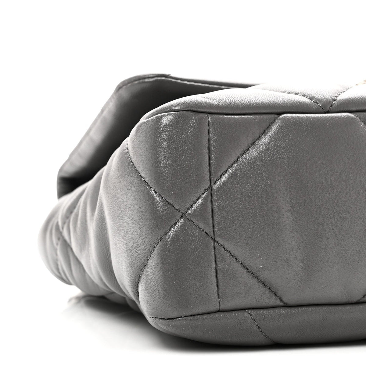 Lambskin Quilted Medium Chanel 19 Flap Grey