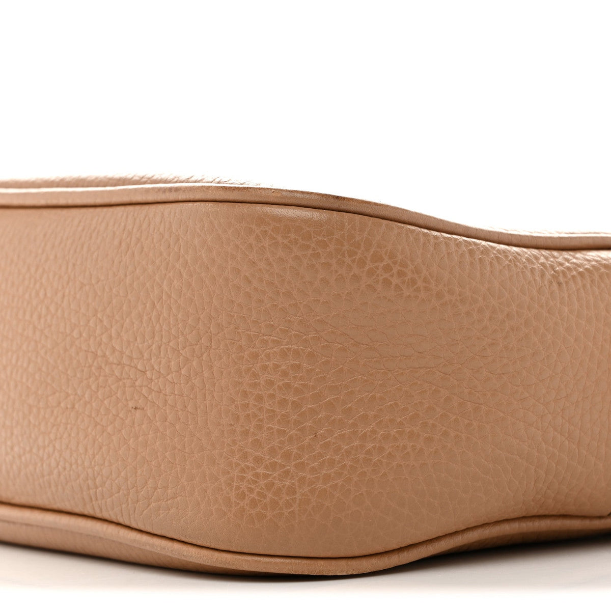 Pebbled Calfskin Small Soho Disco Bag Camelia