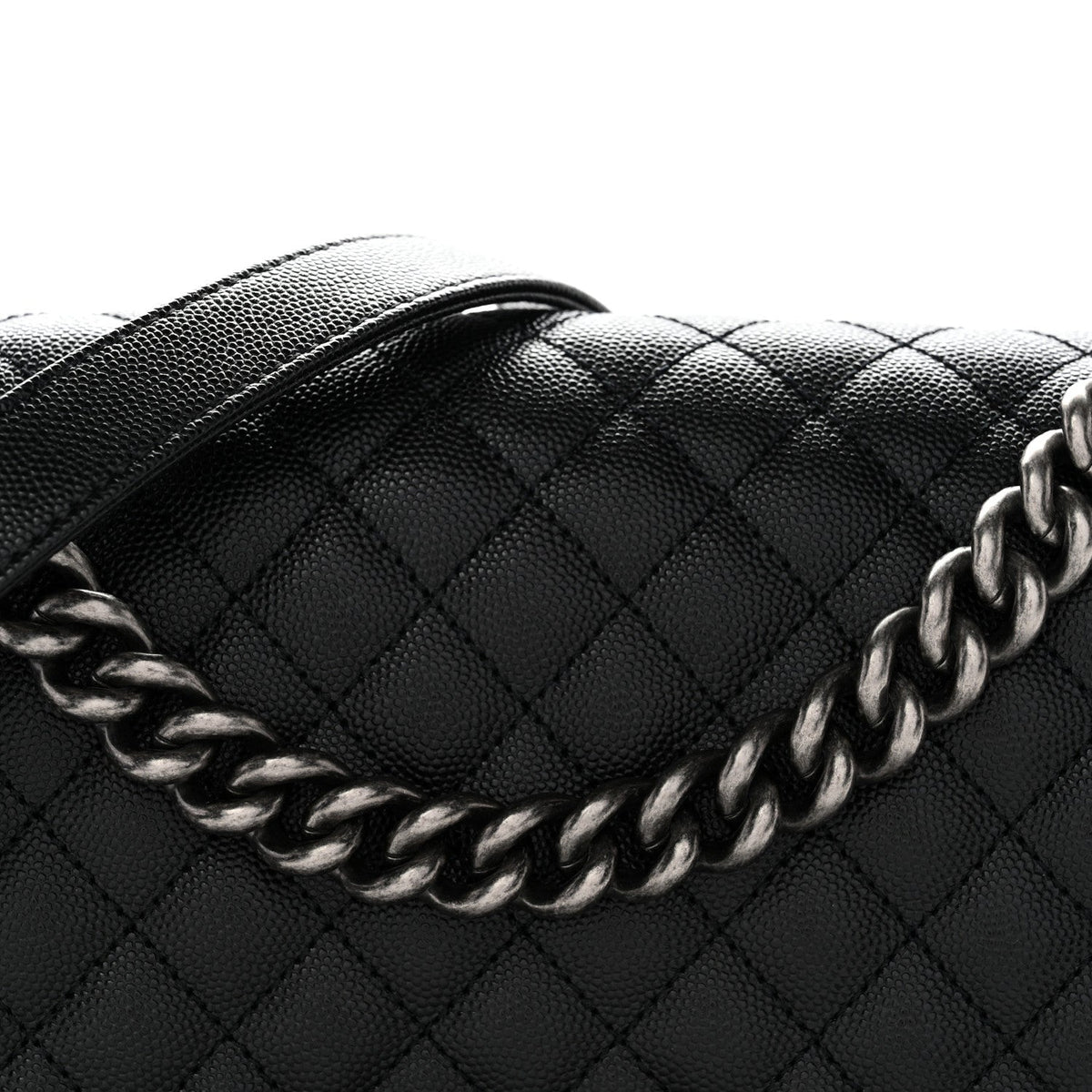 Caviar Quilted Medium Boy Flap Black