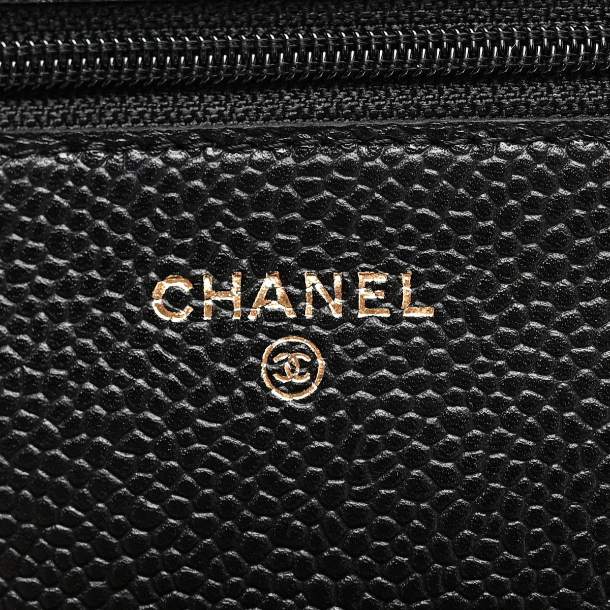 Caviar Quilted Wallet on Chain WOC Black