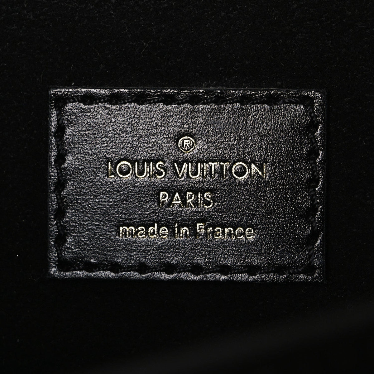 Reverse Monogram Pochette Metis