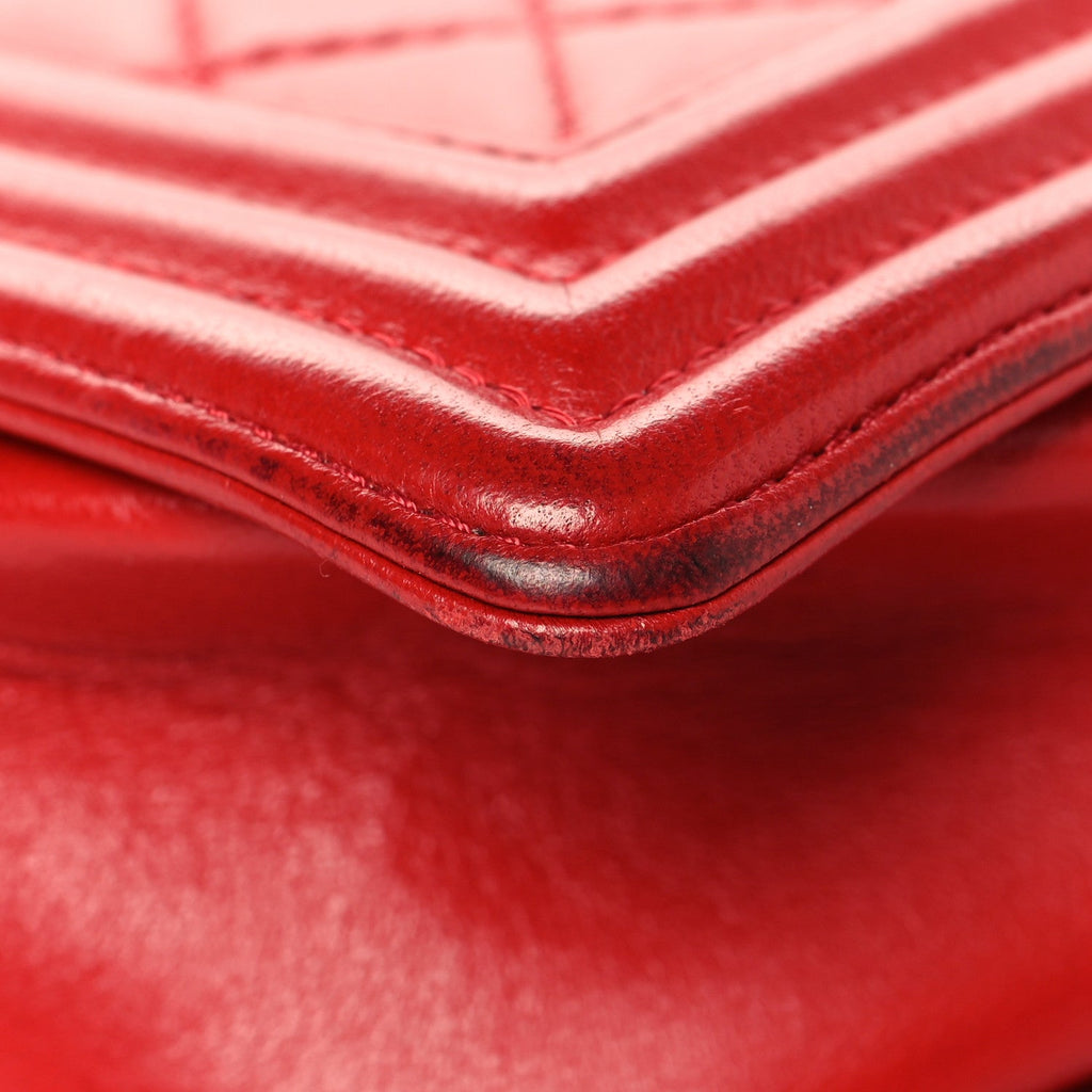 Lambskin Quilted New Medium Boy Flap Red