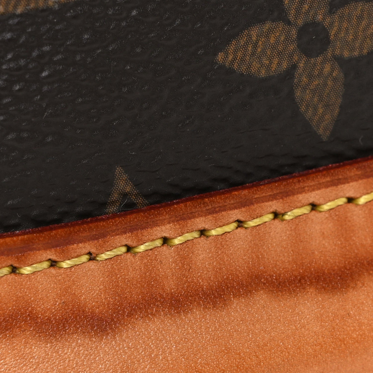 Monogram Alma BB