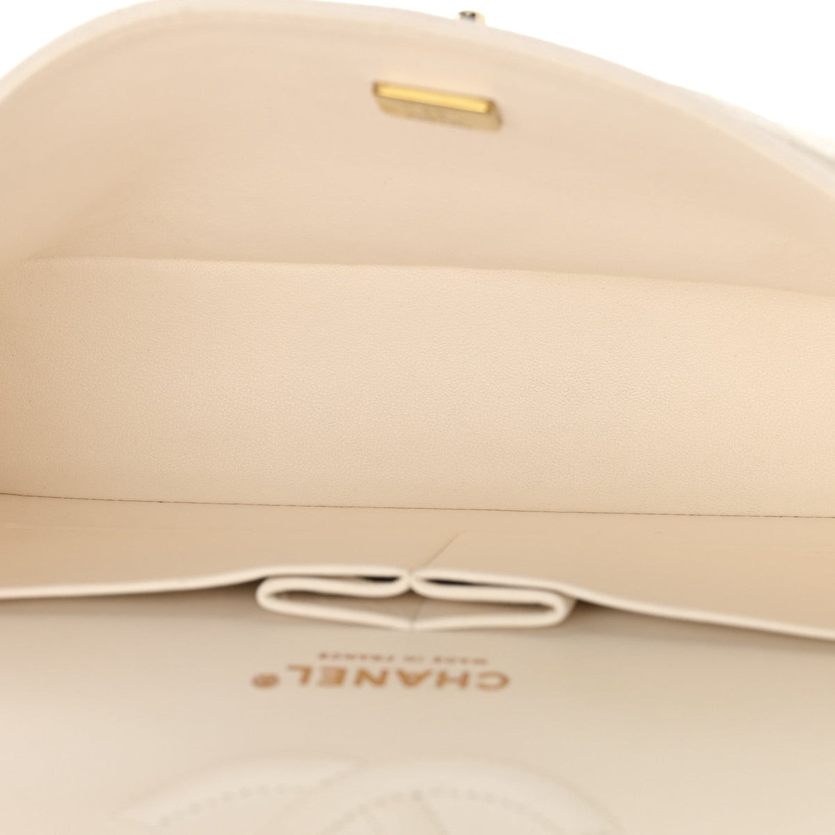Caviar Quilted Medium Double Flap White