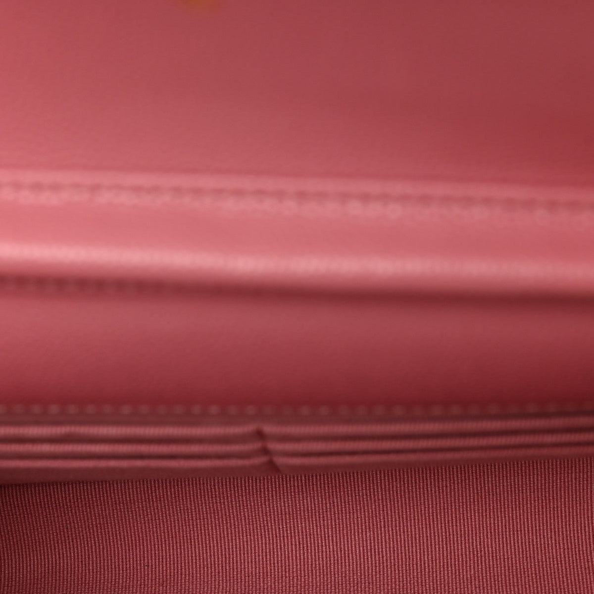 Caviar Quilted Wallet on Chain WOC Pink